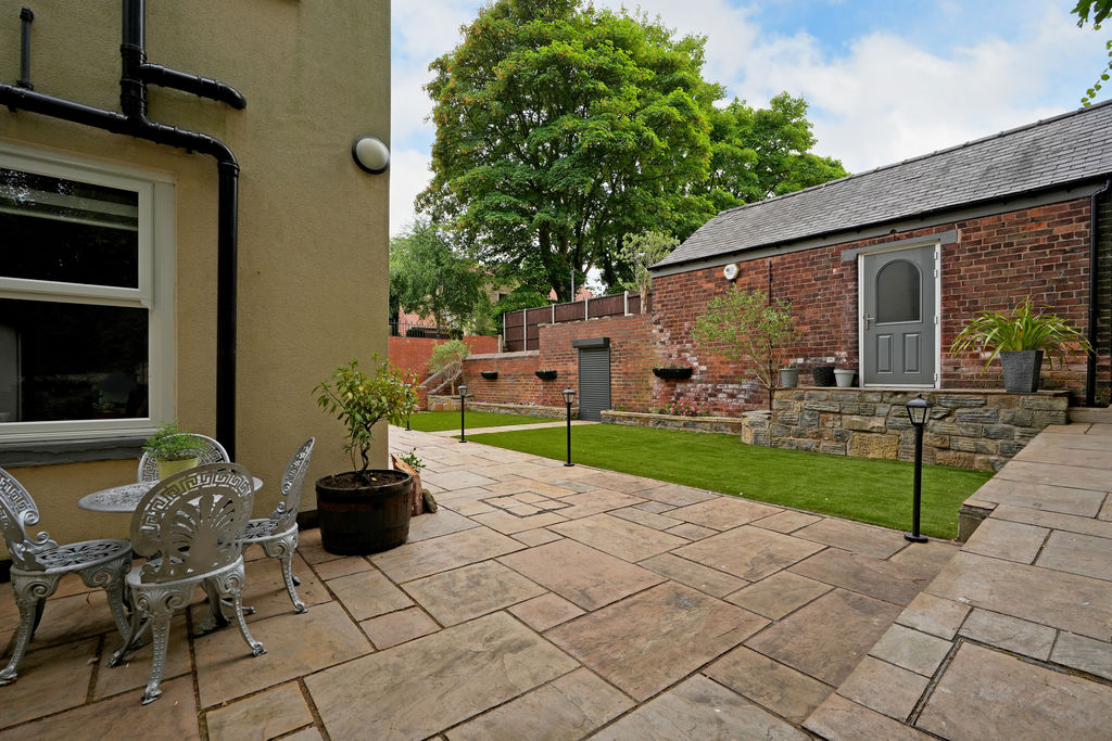 90 Southgate Eckington
